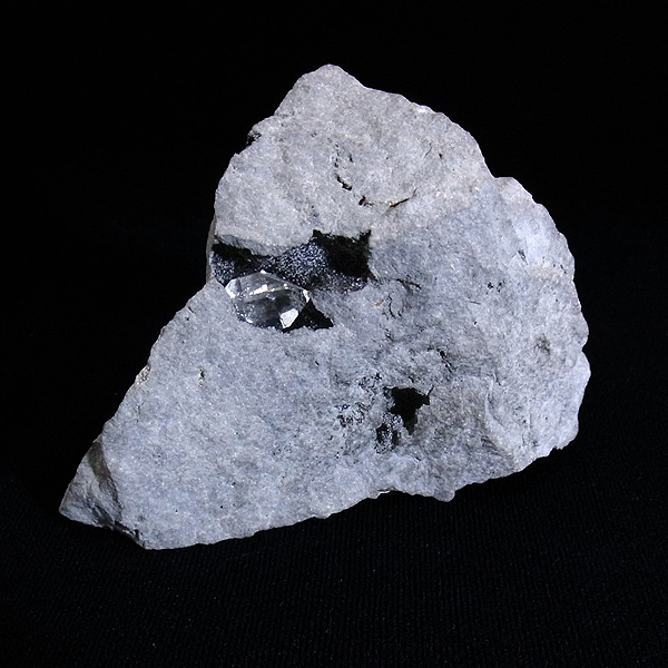 ハーキマーダイヤモンド 母岩付き 482g